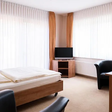 Land-gut-hotel Restaurant Kreuz Meyer 슈투어