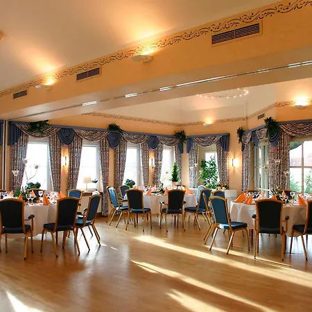 Hotel Land-gut-hotel Restaurant Kreuz Meyer 3*