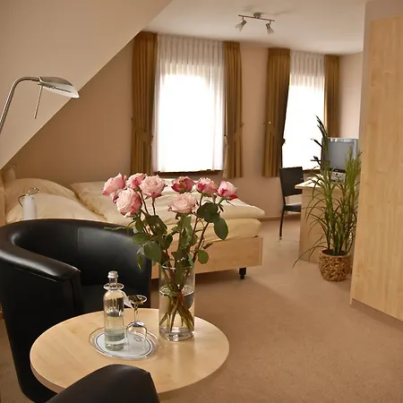 호텔 Land-gut-hotel Restaurant Kreuz Meyer 슈투어