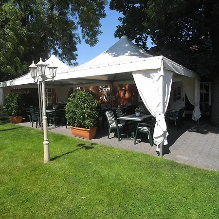 Land-gut-hotel Restaurant Kreuz Meyer