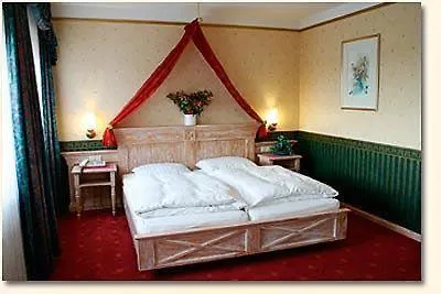 Land-gut-hotel Restaurant Kreuz Meyer